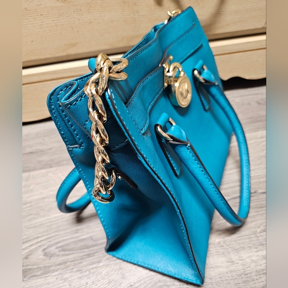 Mk bag with matching wallet - Picture 8 of 14